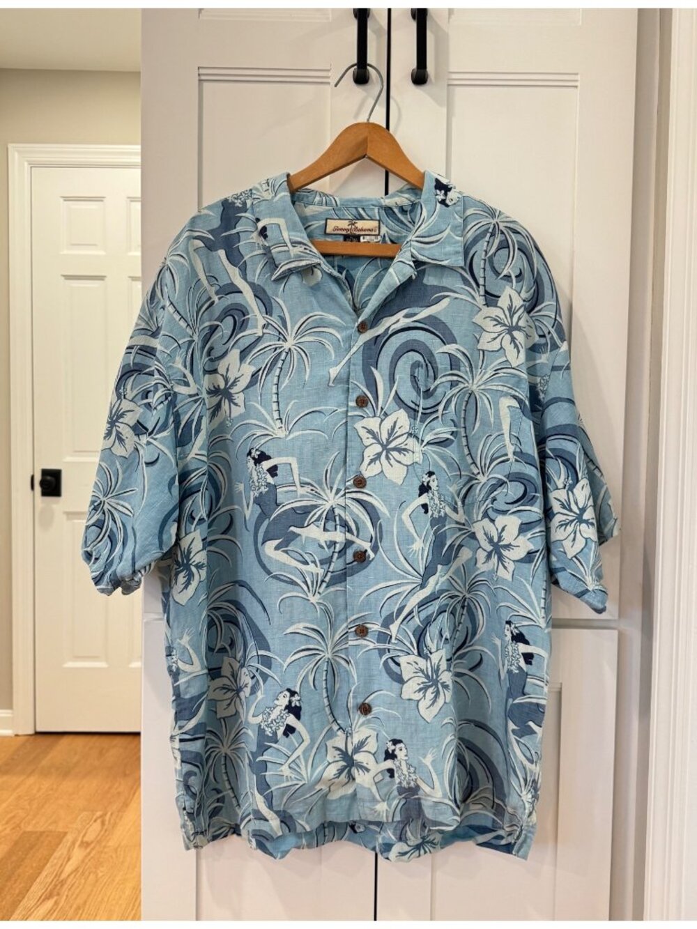 Tommy Bahama Shirt Mens Size XL Hawaiian Print Hula Girl Silk Linen Blue